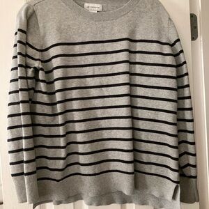 Liz Claiborne Gray and Black Crewneck Sweater
